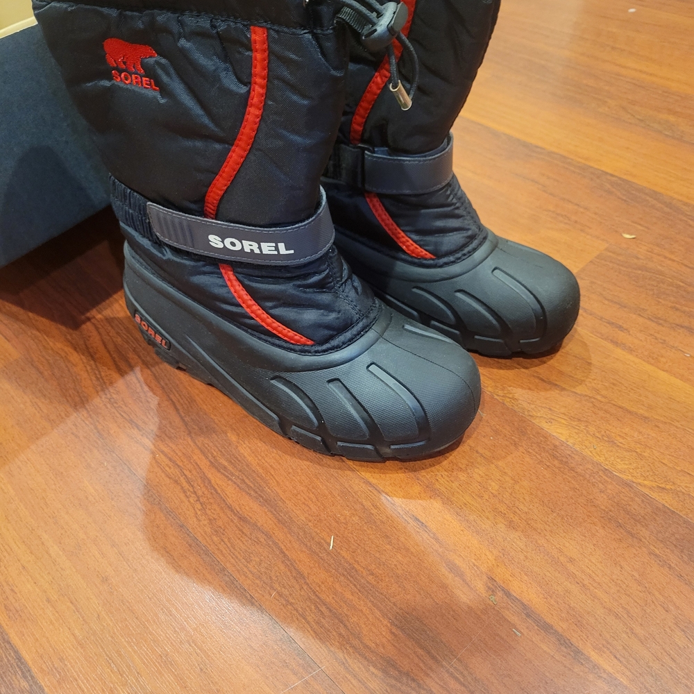 Sorel Black and Red Winter Boots